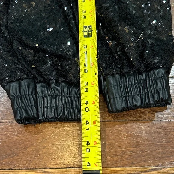 Black Sequin Jogger Pants - Picture 5 of 6